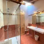 Salvia - House With Pool - בית נופש Jurdani