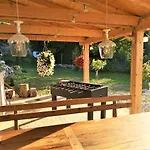 Salvia - House With Pool - Jurdani