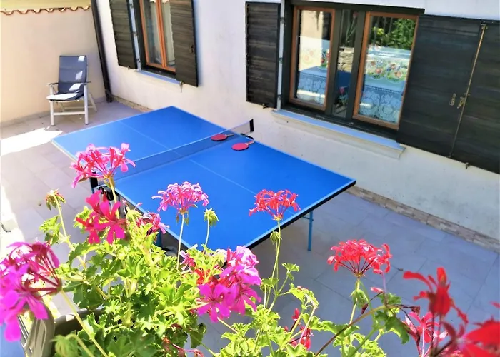 Salvia - House With Pool - 別荘 Jurdani