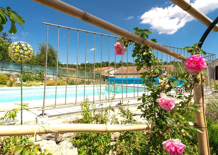 Salvia - House With Pool - *