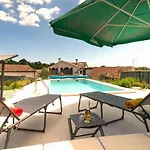 Σπίτι διακοπών Salvia - House With Pool - *
