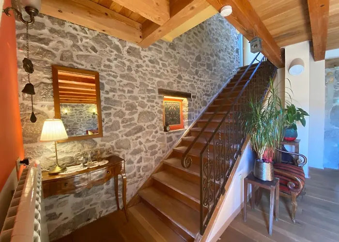 Salvia - House With Pool - 度假居 *