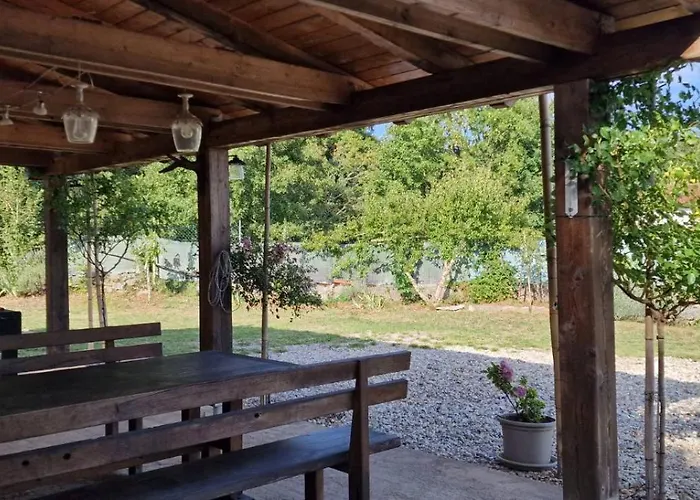 Salvia - House With Pool - * Jurdani